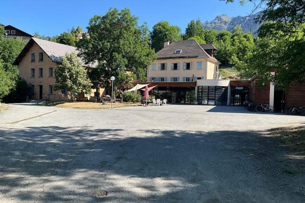AUBERGE DE JEUNESSE à GUILLESTRE (05)