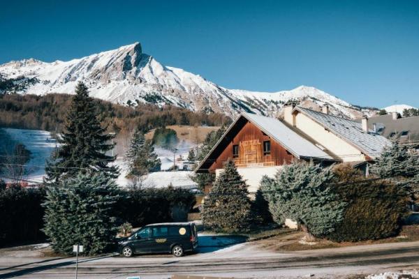 MAISON L'AIGUILLE à LAYE (05)