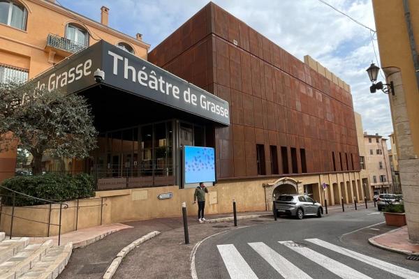 THEATRE à GRASSE (06)