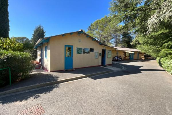 CAMPING DU BONFIN - LES POMMIERS à FREJUS (83)