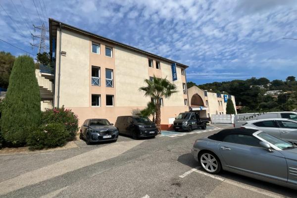 HOTEL IBIS BUDGET à MOUGINS (06)
