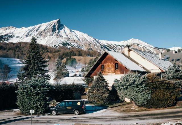 MAISON L'AIGUILLE à LAYE (05)