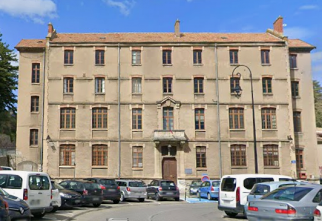 BÂTIMENT LE TIVOLI à SISTERON (04)