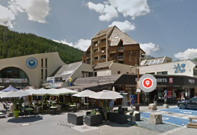 LE SERRE D'AIGLE à SAINT-CHAFFREY (05)