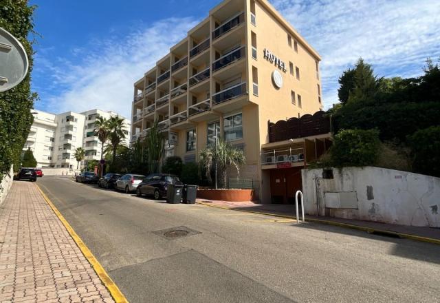 HÔTEL GALLIA à CANNES (06)