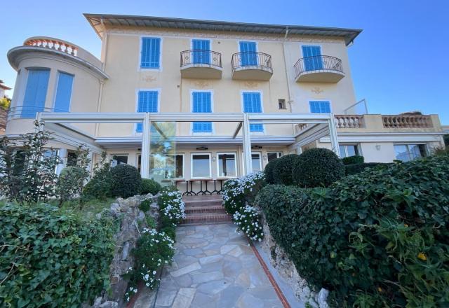 HÔTEL BRISE MARINE à SAINT-JEAN-CAP-FERRAT (06)