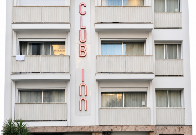 HÔTEL CLUBB INN à NICE (06)