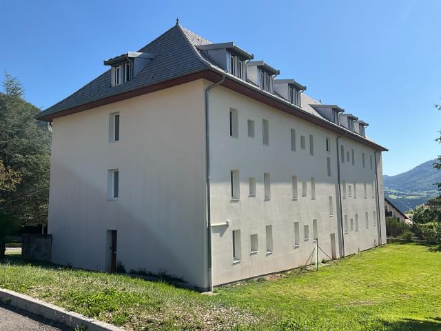 NOTRE DAME DU LAUS - BÂTIMENT SAINTE-MARIE à SAINT-ETIENNE-LE-LAUS (05)