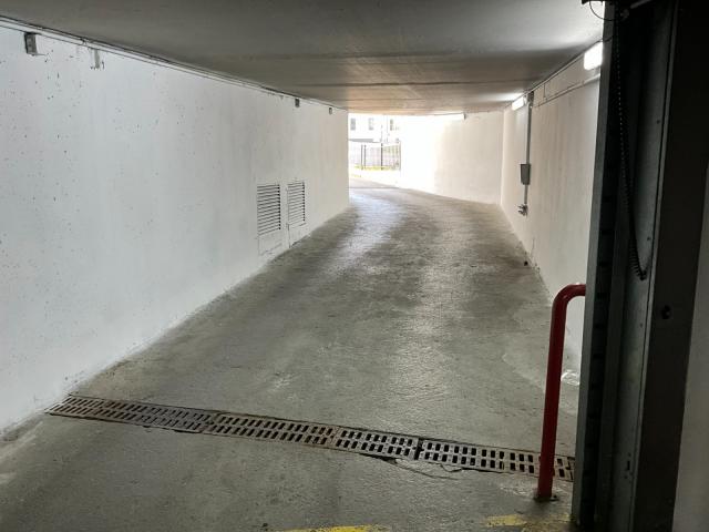 PARKING CENTRE VILLE  à BRIANCON (05)