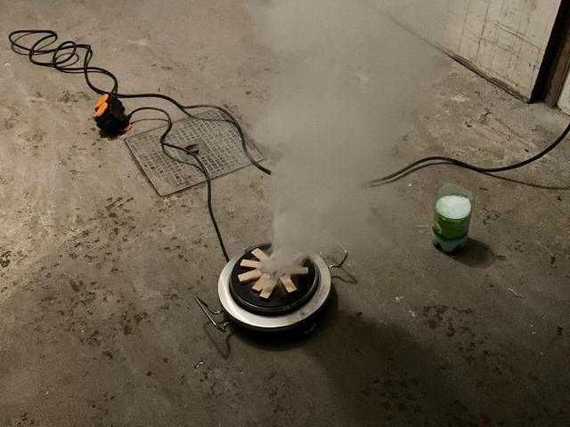 CENTRE COMMERCIAL LE POINT SHOW à VARS (05)