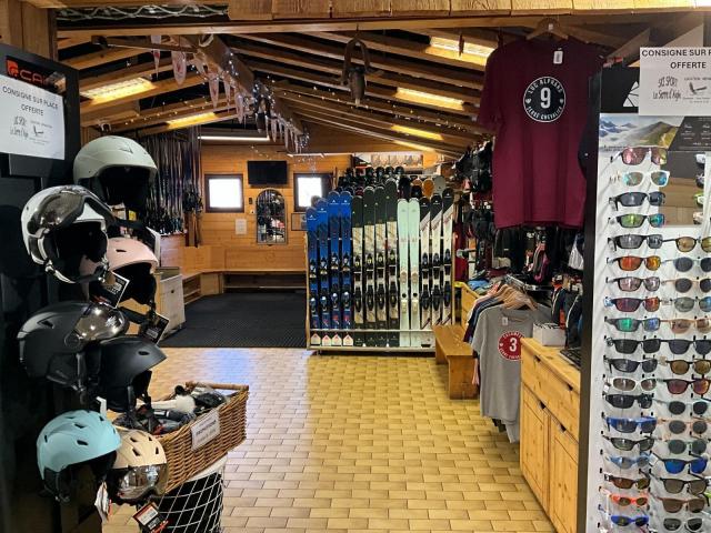 LE SERRE D'AIGLE à SAINT-CHAFFREY (05)