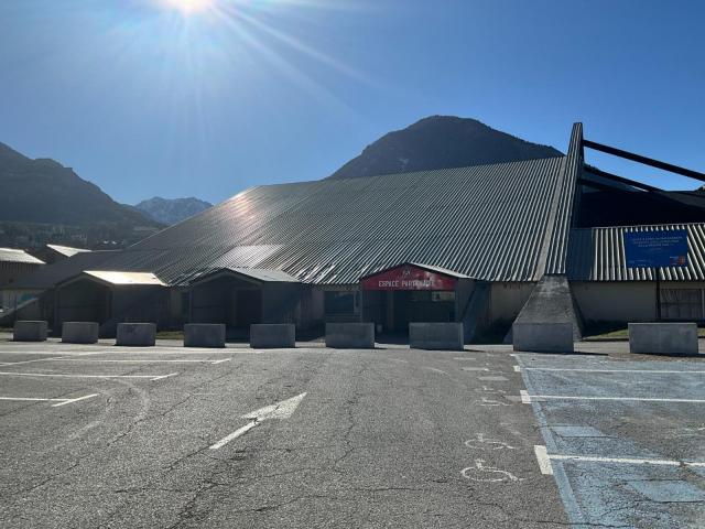 PATINOIRE RENE FROGER à BRIANCON (05)