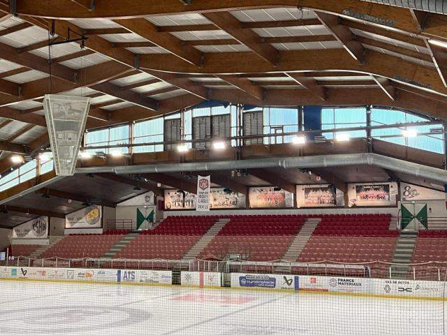 PATINOIRE RENE FROGER à BRIANCON (05)
