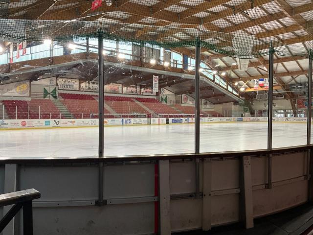 PATINOIRE RENE FROGER à BRIANCON (05)