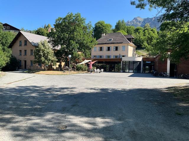 AUBERGE DE JEUNESSE à GUILLESTRE (05)