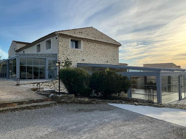 DOMAINE DES GRANDES MOLLIERES à MONTFORT (04)