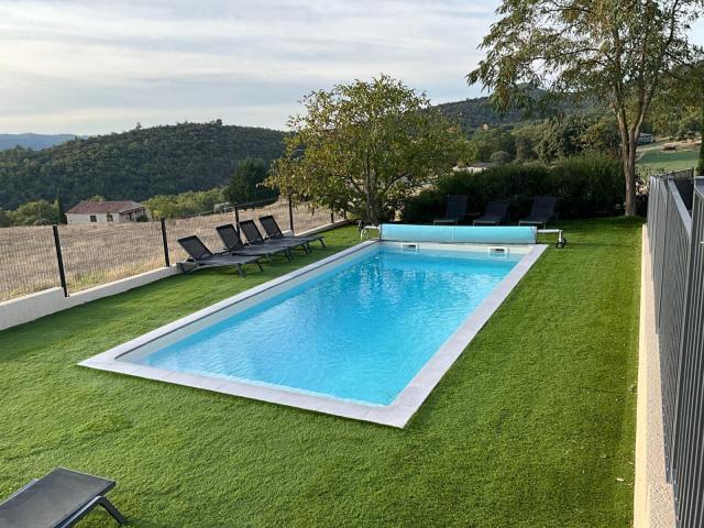 DOMAINE DES GRANDES MOLLIERES à MONTFORT (04)