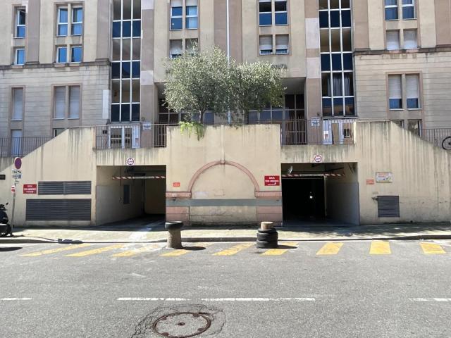 PARKING LES TERRASSES DU SOLEIL à NICE (06)