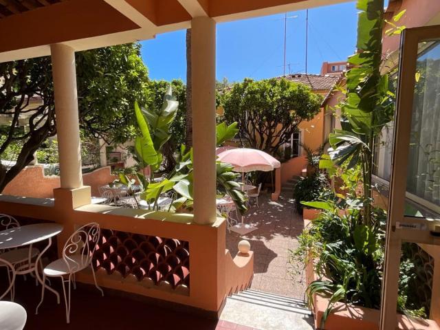 HÔTEL LE PROVENCAL à VILLEFRANCE-SUR-MER (06)