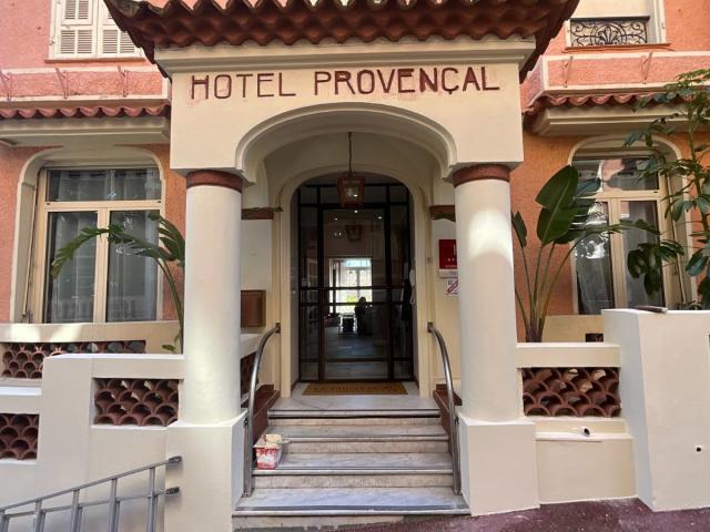 HÔTEL LE PROVENCAL à VILLEFRANCE-SUR-MER (06)