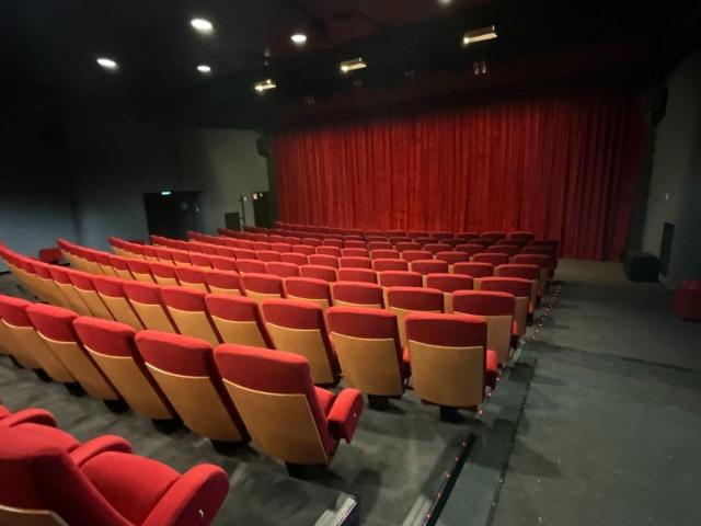 SALLE PRE DES ARTS à VALBONNE (06)