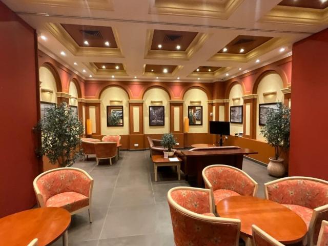 HÔTEL  SHARE INN à NICE (06)