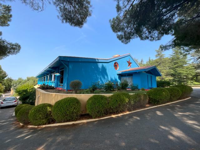 CAMPING DU BONFIN - GRANDE SALLE à FREJUS (83)