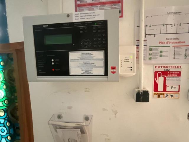 CAMPING DU BONFIN - LES POMMIERS à FREJUS (83)