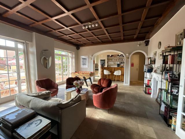 HÔTEL LE PROVENCAL à VILLEFRANCE-SUR-MER (06)