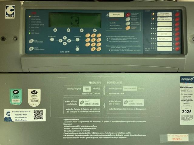 HÔTEL  SHARE INN à NICE (06)