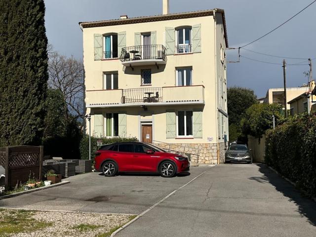 HÔTEL KIMI à CANNES (06)