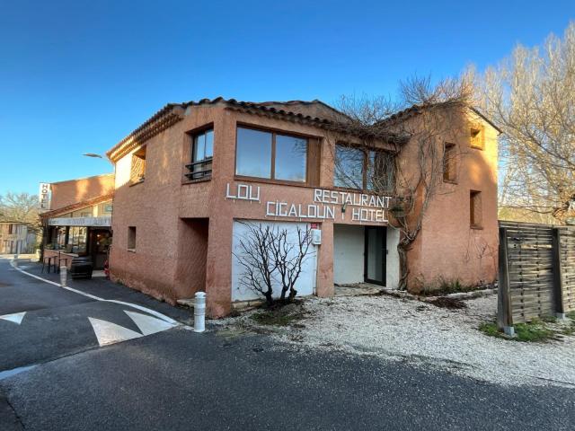 HÔTEL LOU CIGALOUN - SAINT-ANTONON-DU-VAR (83)