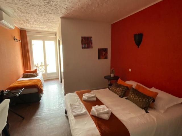 HÔTEL LOU CIGALOUN - SAINT-ANTONON-DU-VAR (83)