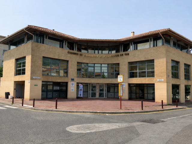 CCI 83 - ANTENNE à DRAGUIGNAN (83)