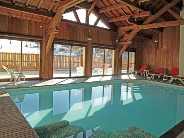 HÔTEL SOLEIL DES NEIGES à ENCHASTRAYES (04)